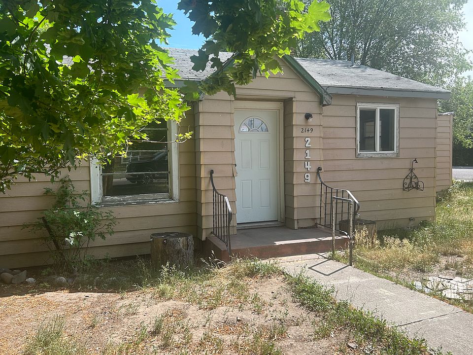 1st image of 2149 Fairview Ave #A