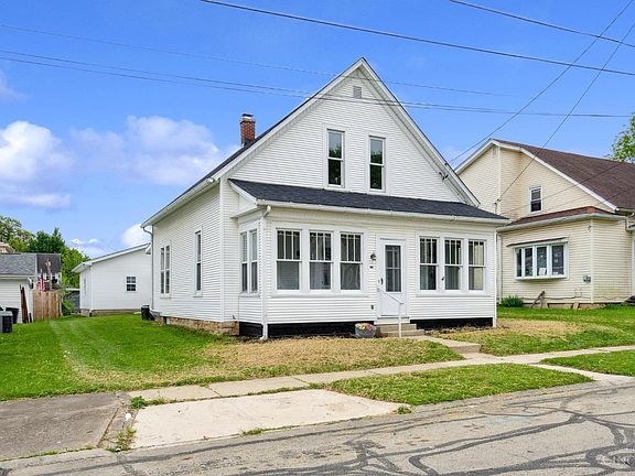2nd image of 116 Fulton St