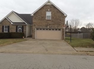3933 Gaine Dr, Clarksville, TN 37040