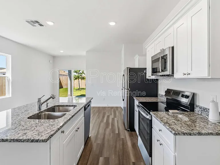 10219 Pine River Dr — Photo 11