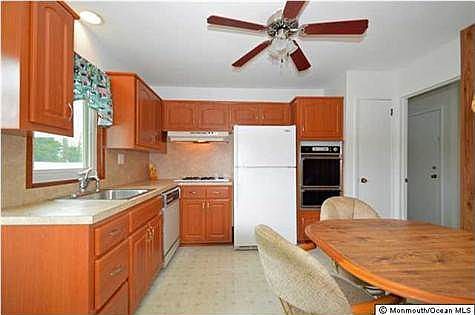 4th image of 2148 Briarwood Ave