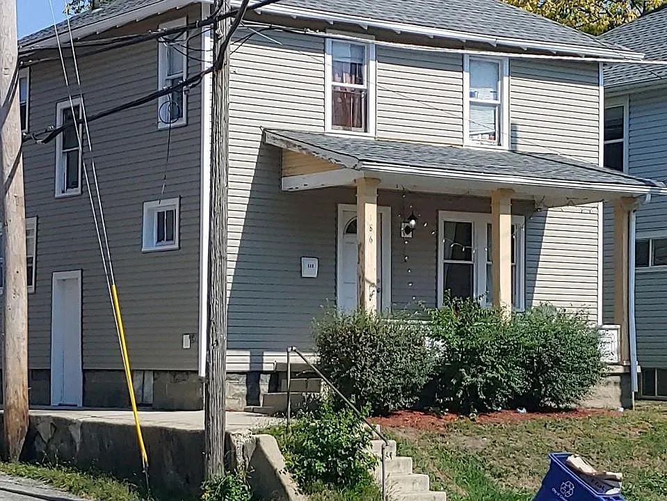 186 W Norwich Ave