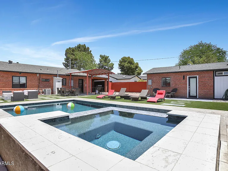 2235 E Heatherbrae Dr — Photo 25