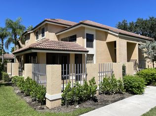 382 Prestwick Cir APT 3, Palm Beach Gardens, FL 33418