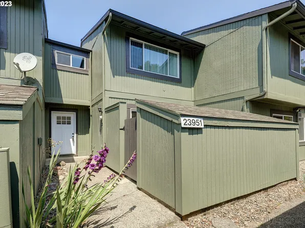 23951 NE Poplar Ct, Wood Village, OR 97060