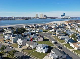 5211 Ocean Dr S, Brigantine, NJ 08203