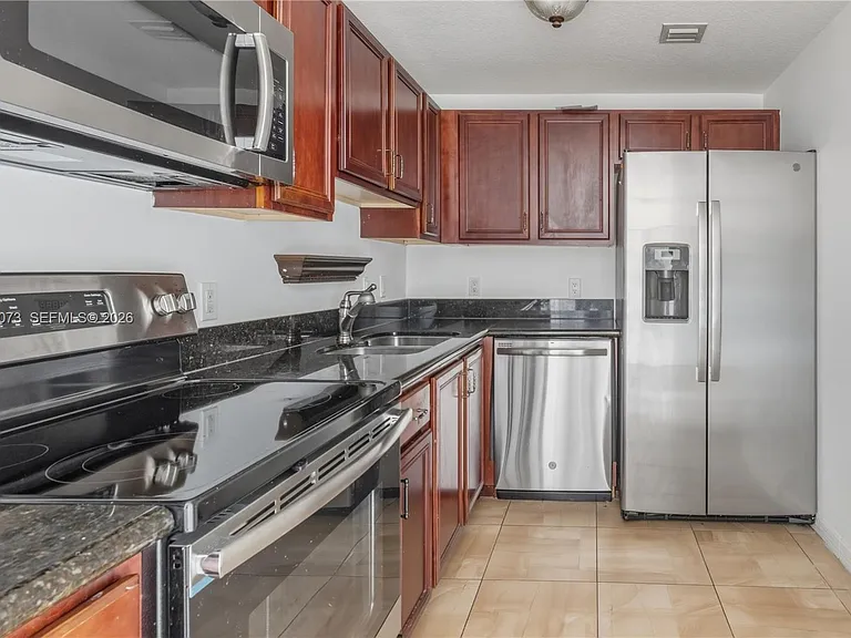 5271 SW 8th St #304 — Photo 4