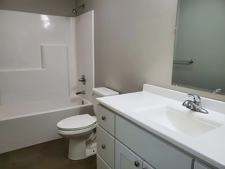 608 Main St #2 — Photo 7