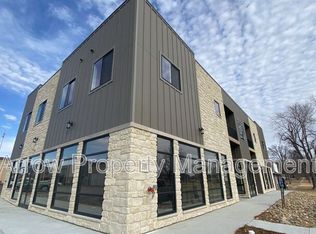 102 Locust St UNIT 1, Hickman, NE 68372