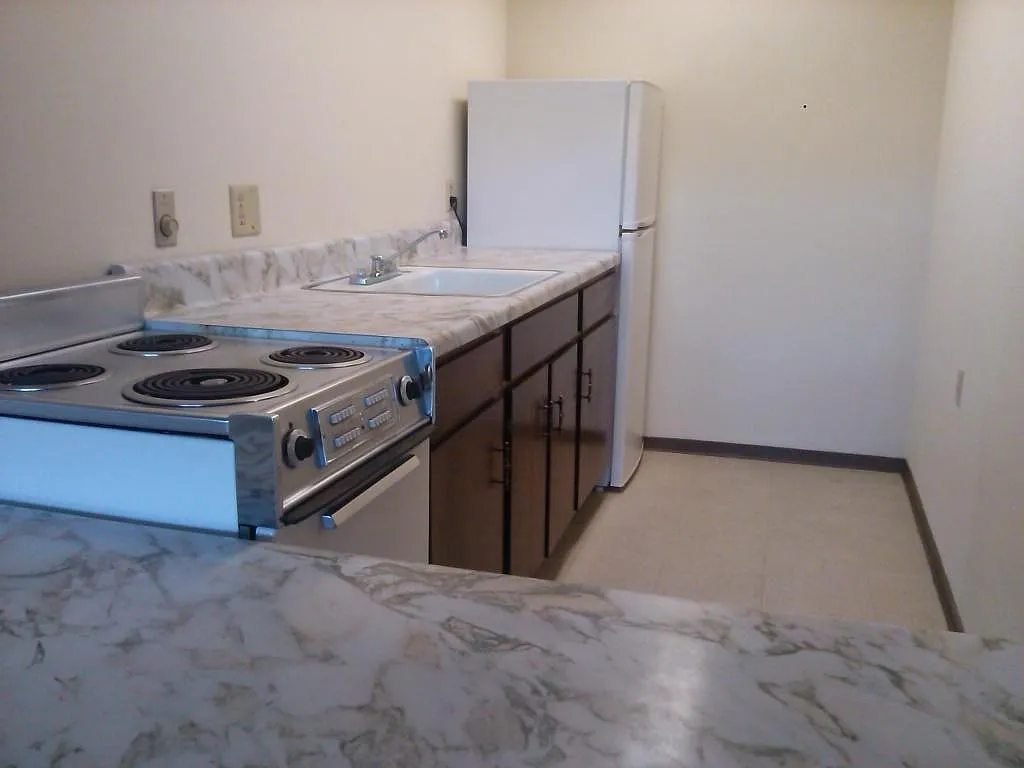 Historical Park Apartments — Photo 1