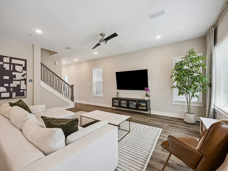 1415 Biondo Way — Photo 5