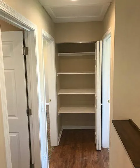 230 Grant Dr — Photo 11