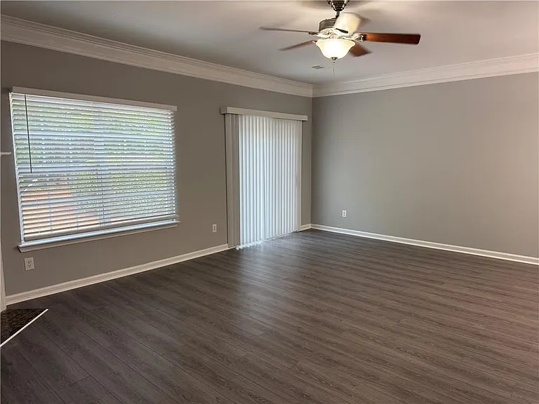 2111 Meadow Peak Rd — Photo 15