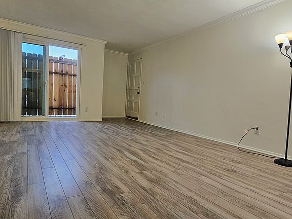 5th image of 949 Lincoln Blvd APT 3
