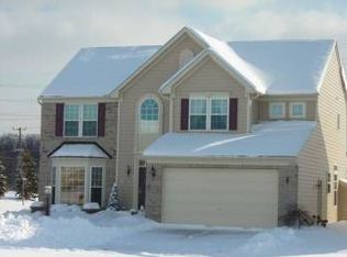 780 Horseshoe Way, Avon Lake, OH 44012