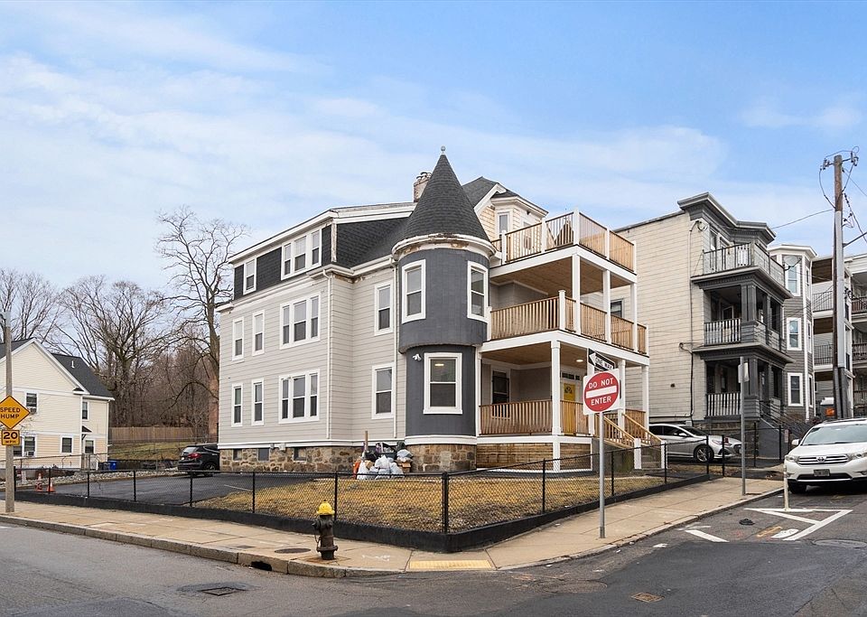 1st image of 35 Cunningham St