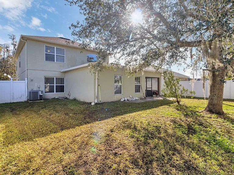 5604 Florence Harbor Dr — Photo 31