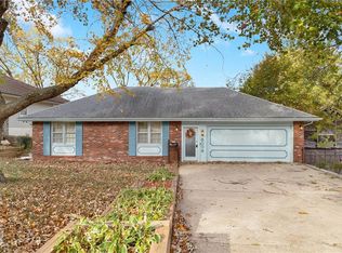 8008 NW Pleasant Ford Rd, Weatherby Lake, MO 64152