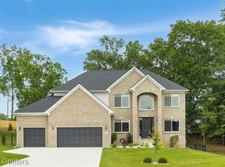 10465 Valley Dr, Goodrich, MI 48438