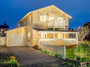 704 NW Cottage St, Newport, OR