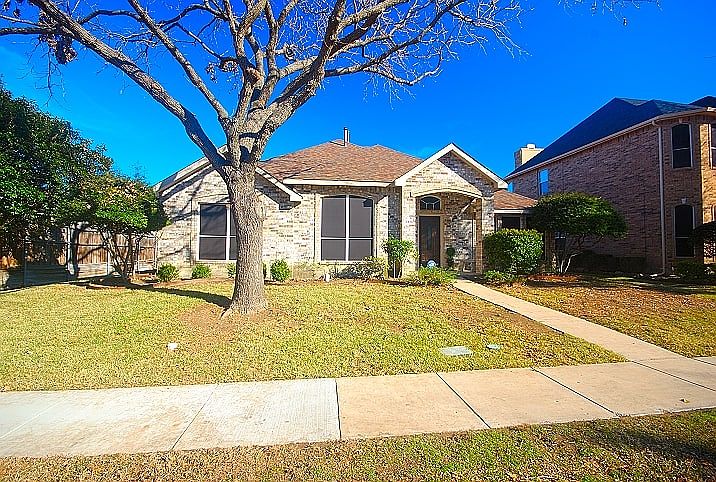 1st image of 3305 Calais Cir