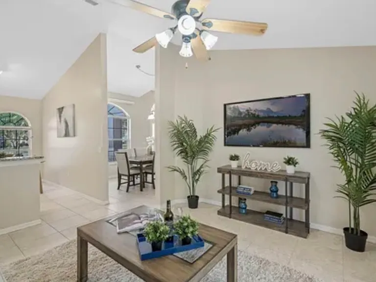 933 Van Loon Ct — Photo 9