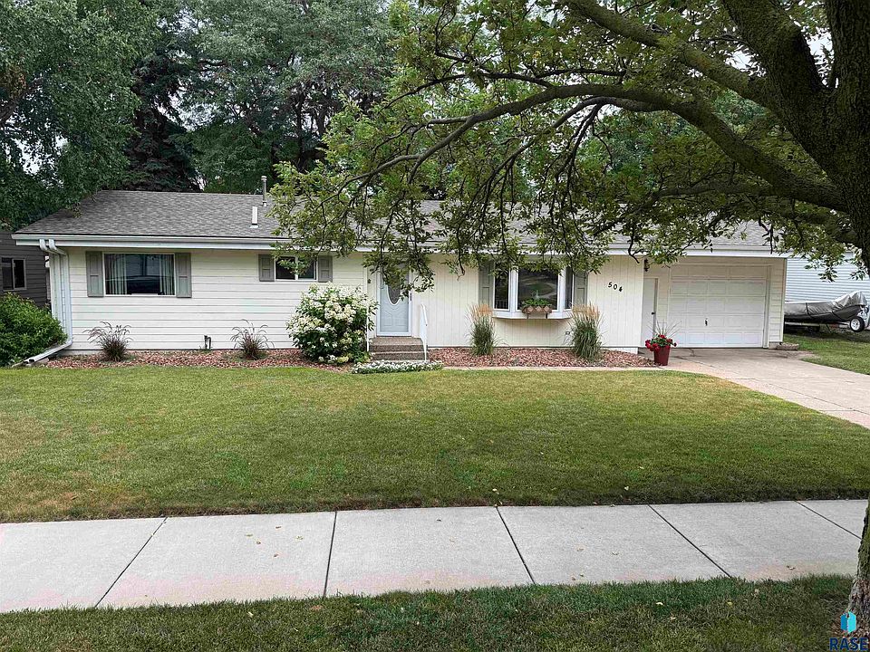 1st image of 504 S Isadore St Street