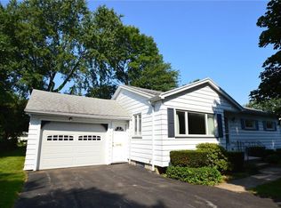 237 Marwood Rd, Rochester, NY 14612