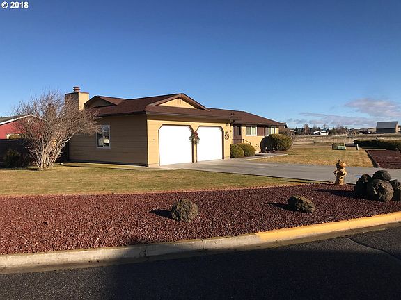 3rd image of 1234 Bennett Dr