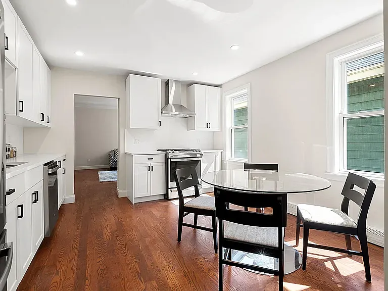 16 Otis St #2 — Photo 16