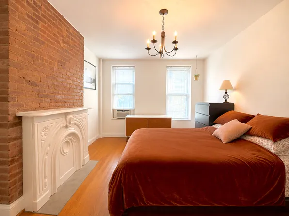 141 North 8th Street image 1 of 4