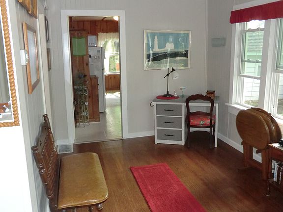 Kitchen entry/Office area