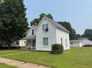 1620 6th St E, Menomonie, WI 54751