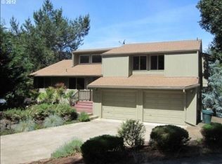 240 Chinkapin Ct, Roseburg, OR 97470