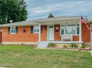 5617 Chestnutwood Way, Louisville, KY 40272