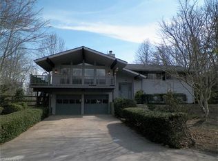 187 Shumont Estates Dr, Lake Lure, NC 28746