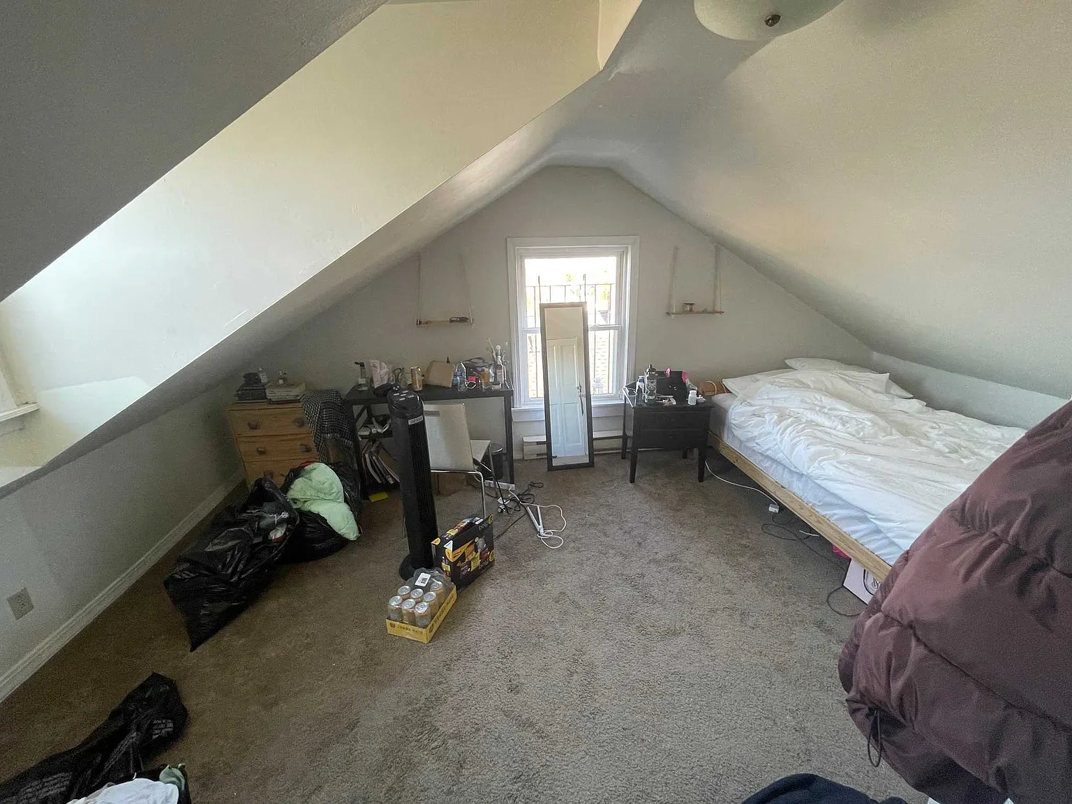 5 bed, $6,250 — Photo 4