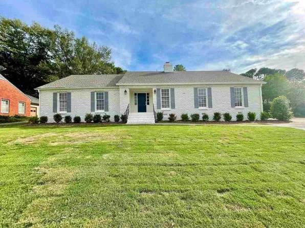 5523 Walnut Grove Rd, Memphis, TN 38120