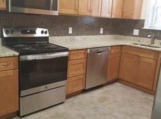 18 Middle St #1, Newton, MA 02458