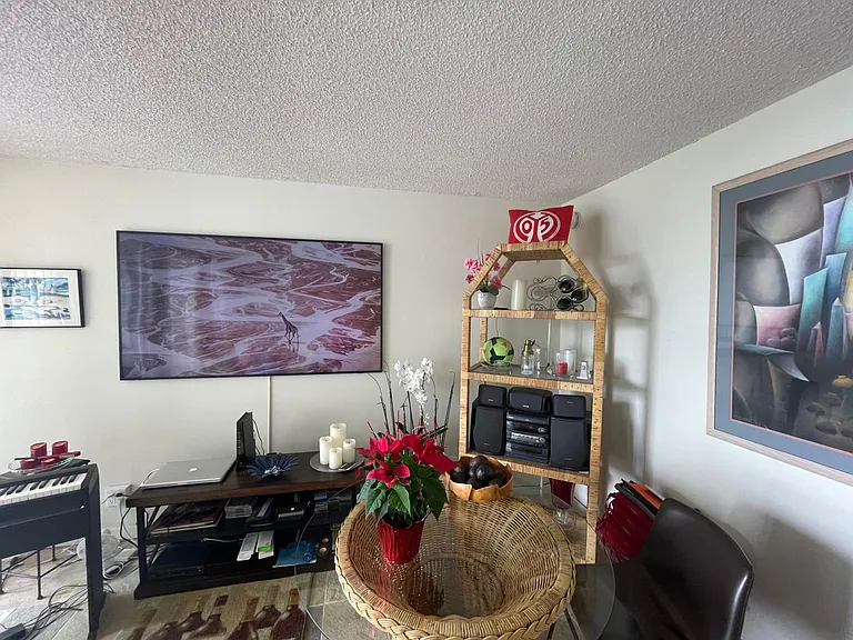 2600 Pualani Way #3104 — Photo 8