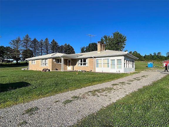 2nd image of 1366 Township Road 266