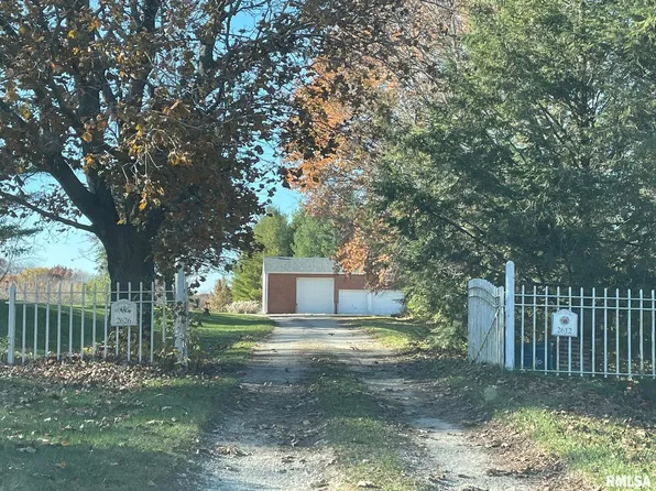 2628 W 3rd St, Coal Valley, IL 61240