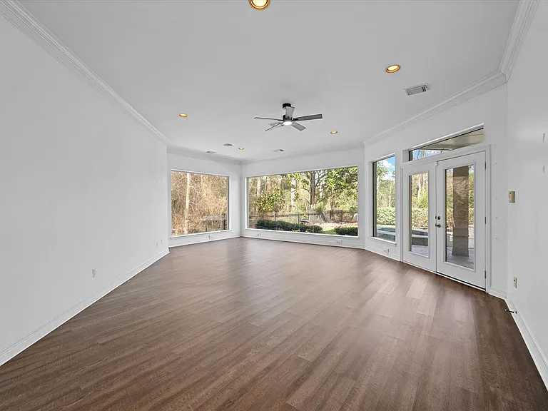 15318 Beecham Dr — Photo 15