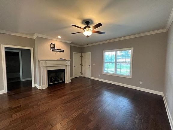 3rd image of 81 Luttrell Dr
