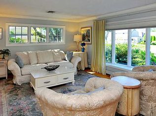 66 Cooper Ave, Warwick, RI 02886