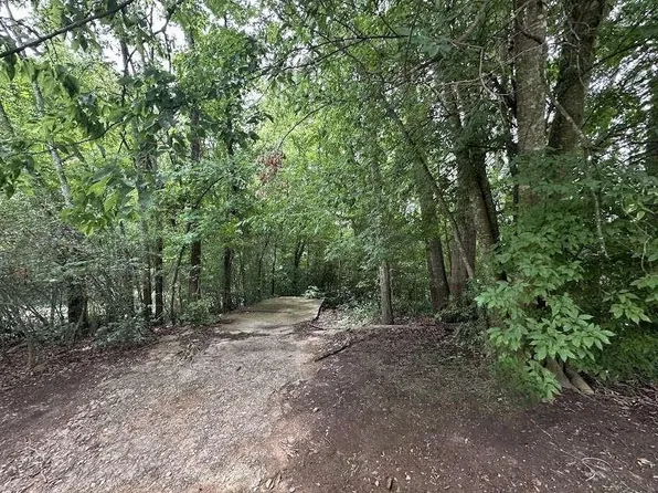 1102 Elm St, Marshall, TX 75670