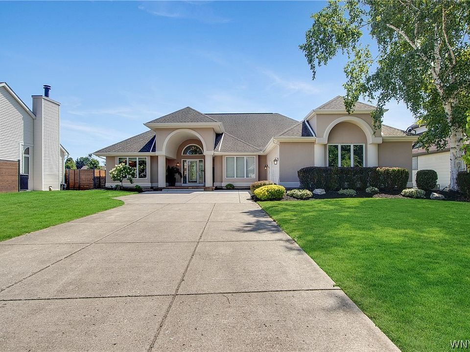 1st image of 49 Markley Dr