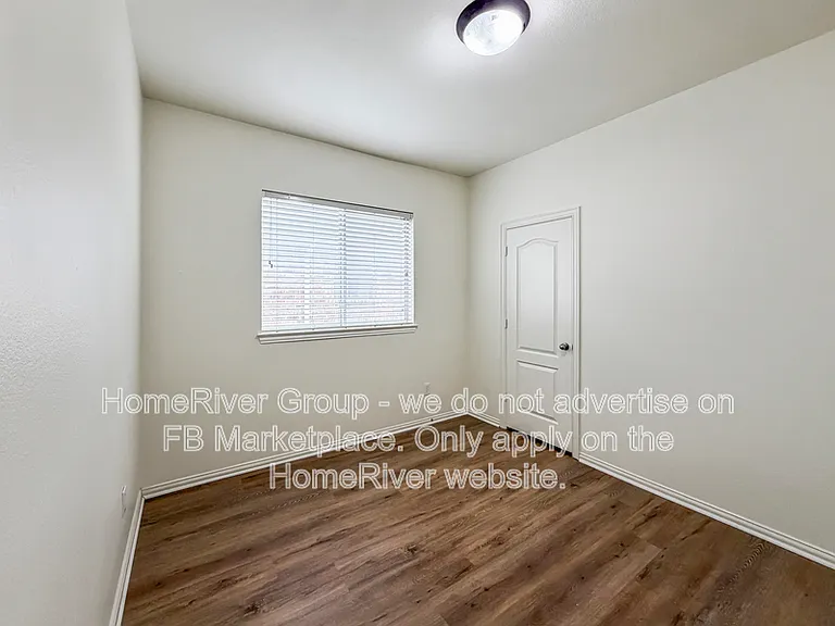 410 Marshall Way — Photo 14