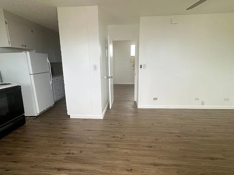 1120 Hassinger St #308 — Photo 4