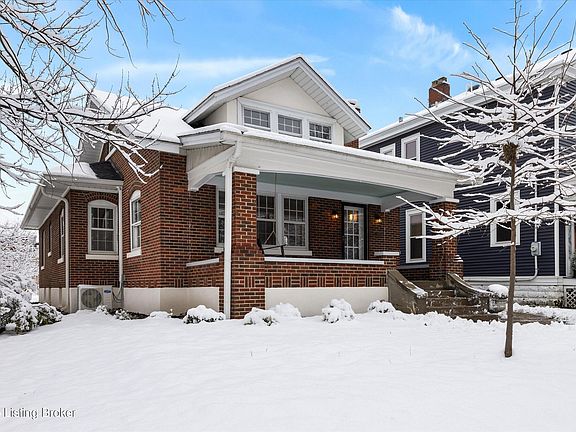 3rd image of 1750 Fernwood Ave